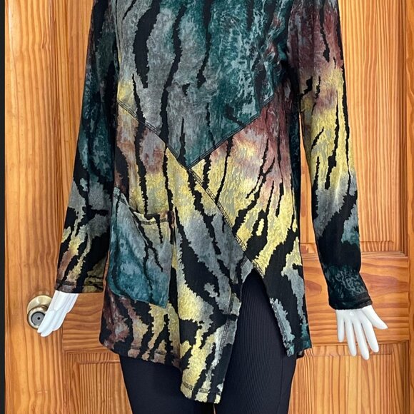 Creation Ladies Green Zebra Print Cowl Neck Tunic with Slit - Picture 3 of 4